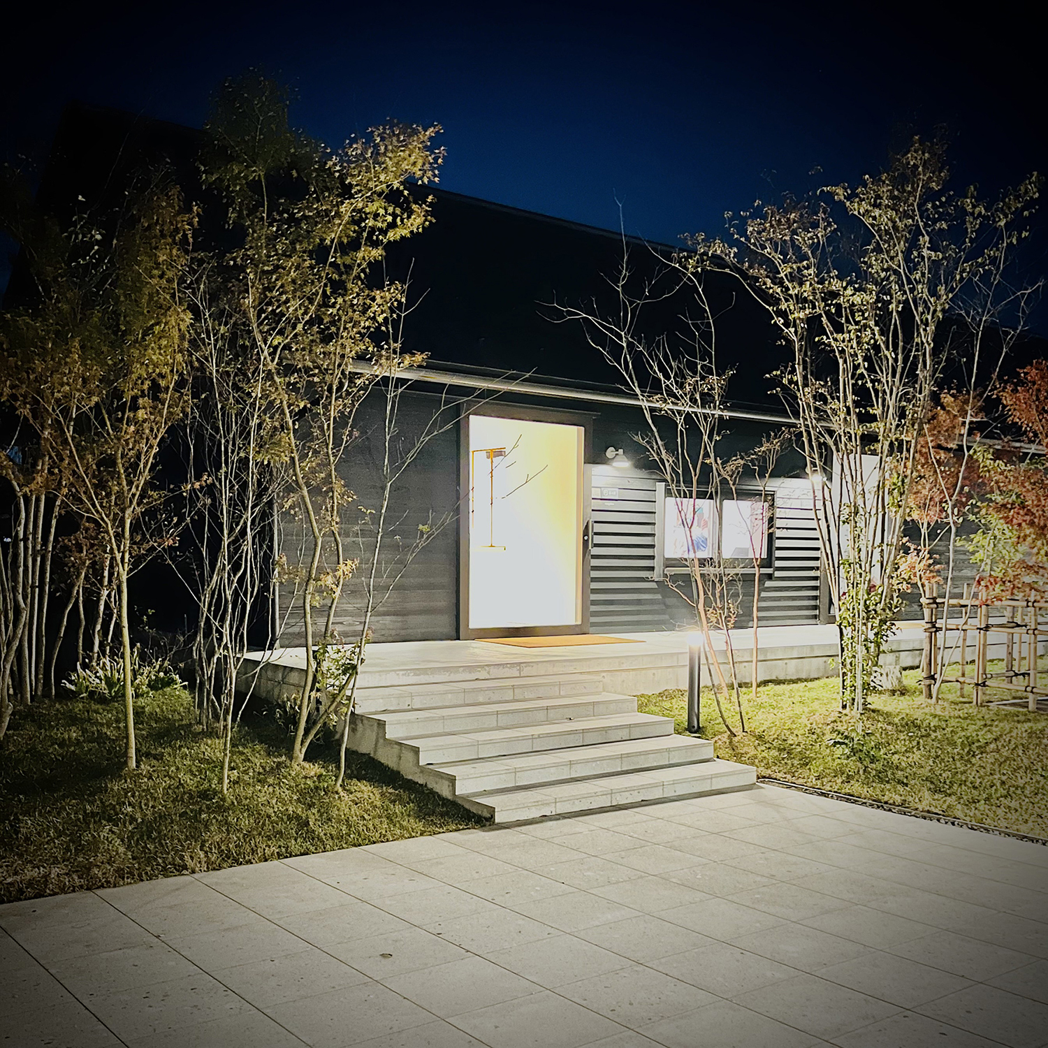 砺波市宿泊施設外構